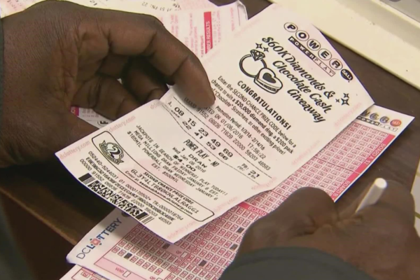 powerball drawing delayed due to technical issue.